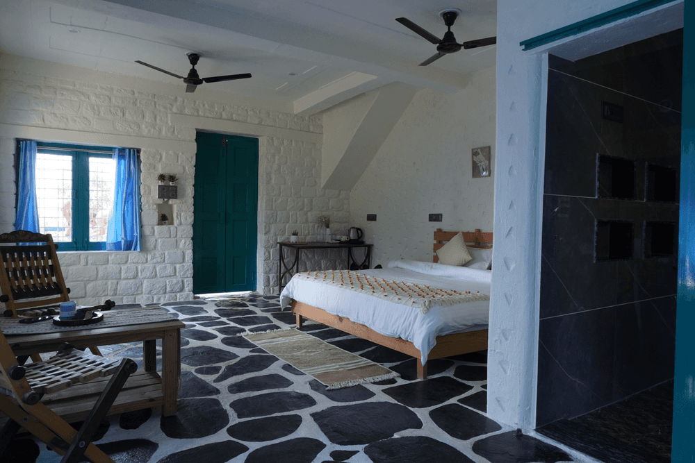 The room seen from the bathroom door