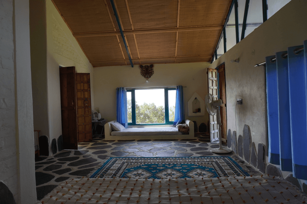 Long view of the room towards the window daybed
